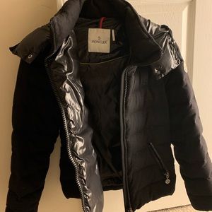 Moncler classic puff